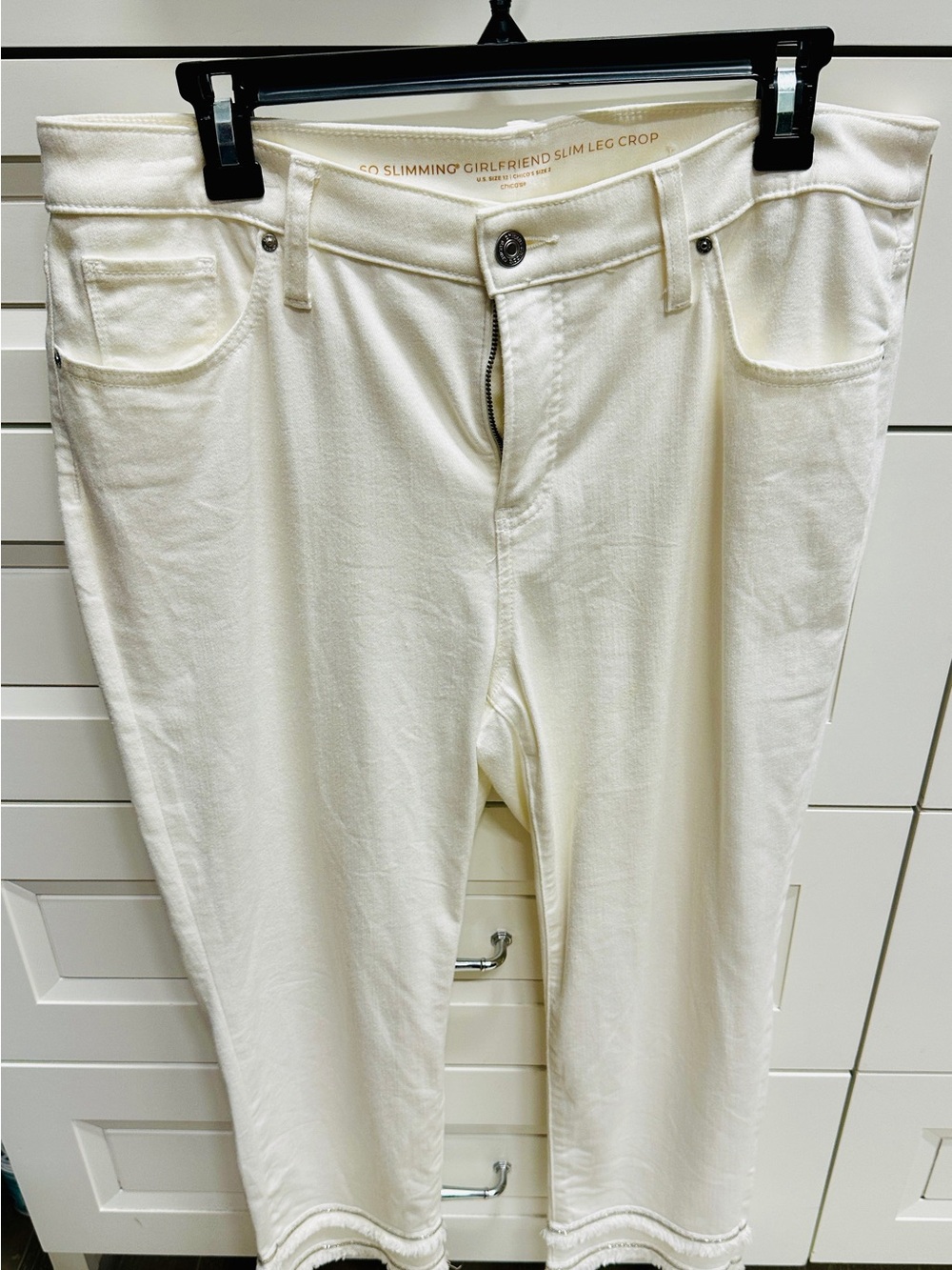 Chico's Cream Ankle-Length Girlfriend Slim Leg Crop Jeans